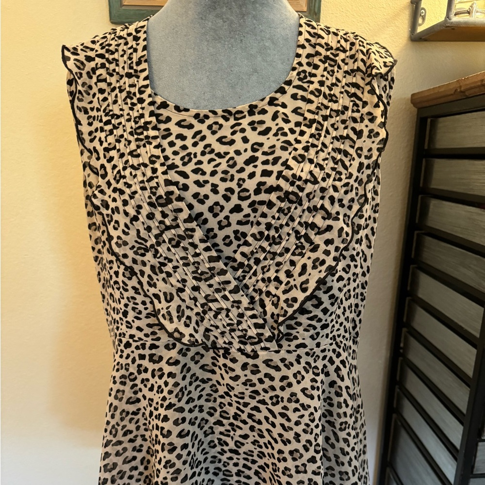 Preowned, Like New CAbi Leopard/Cheetah 2-Piece Flutter Tank Set, Size S